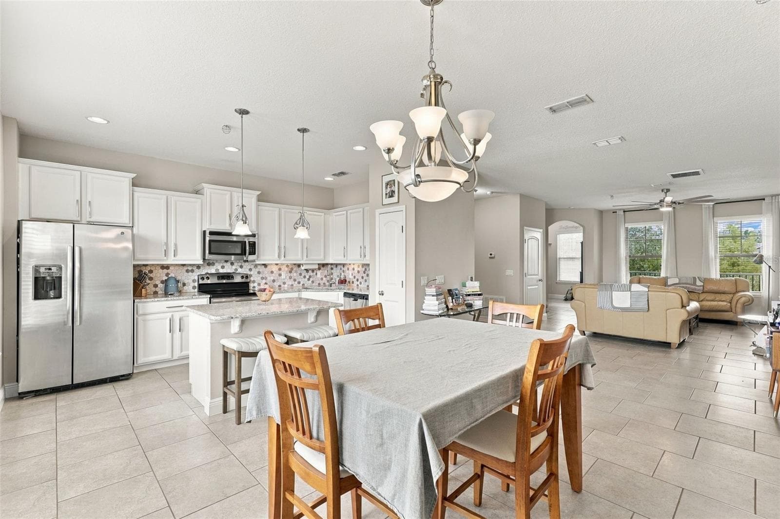 Townhouse at 10818 SUNSET RIDGE LN, ORLANDO, photo 22 of 39