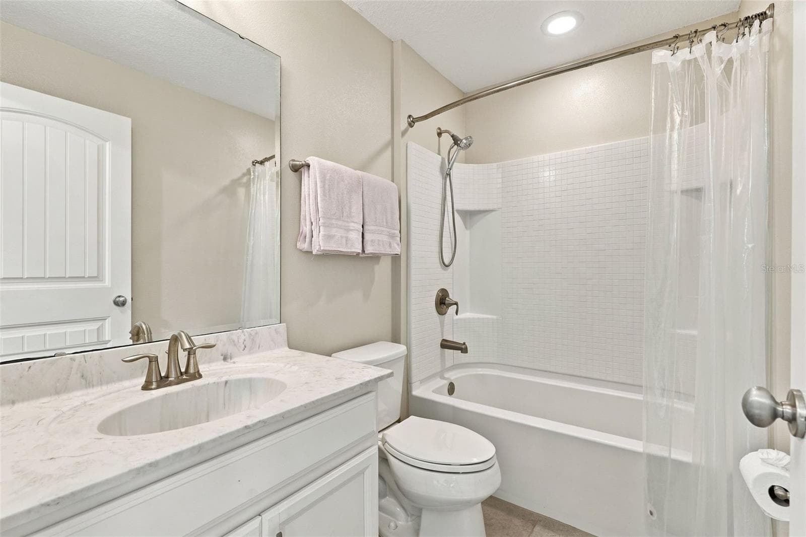 Townhouse at 10818 SUNSET RIDGE LN, ORLANDO, photo 33 of 39