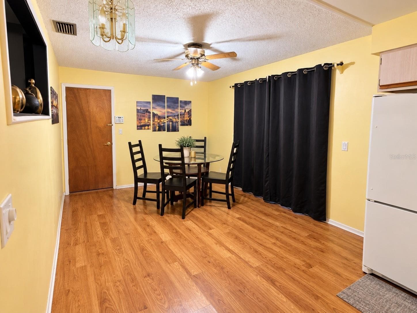 Single Family Residence at 1912 W SKYLINE DR, CLEARWATER, photo 4 of 11