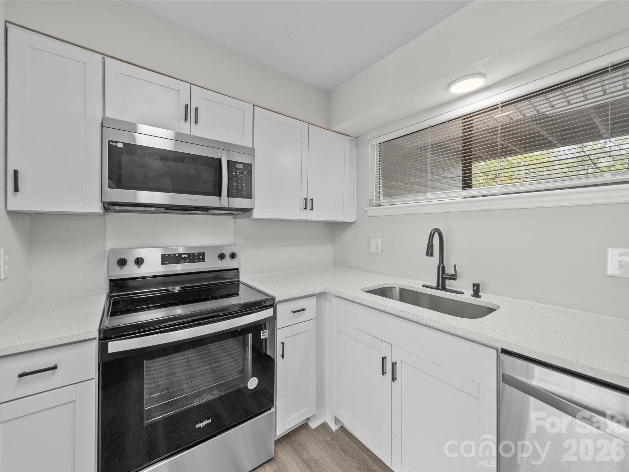 Condominium at 11222 Carmel Chace Drive, Charlotte, photo 10 of 30