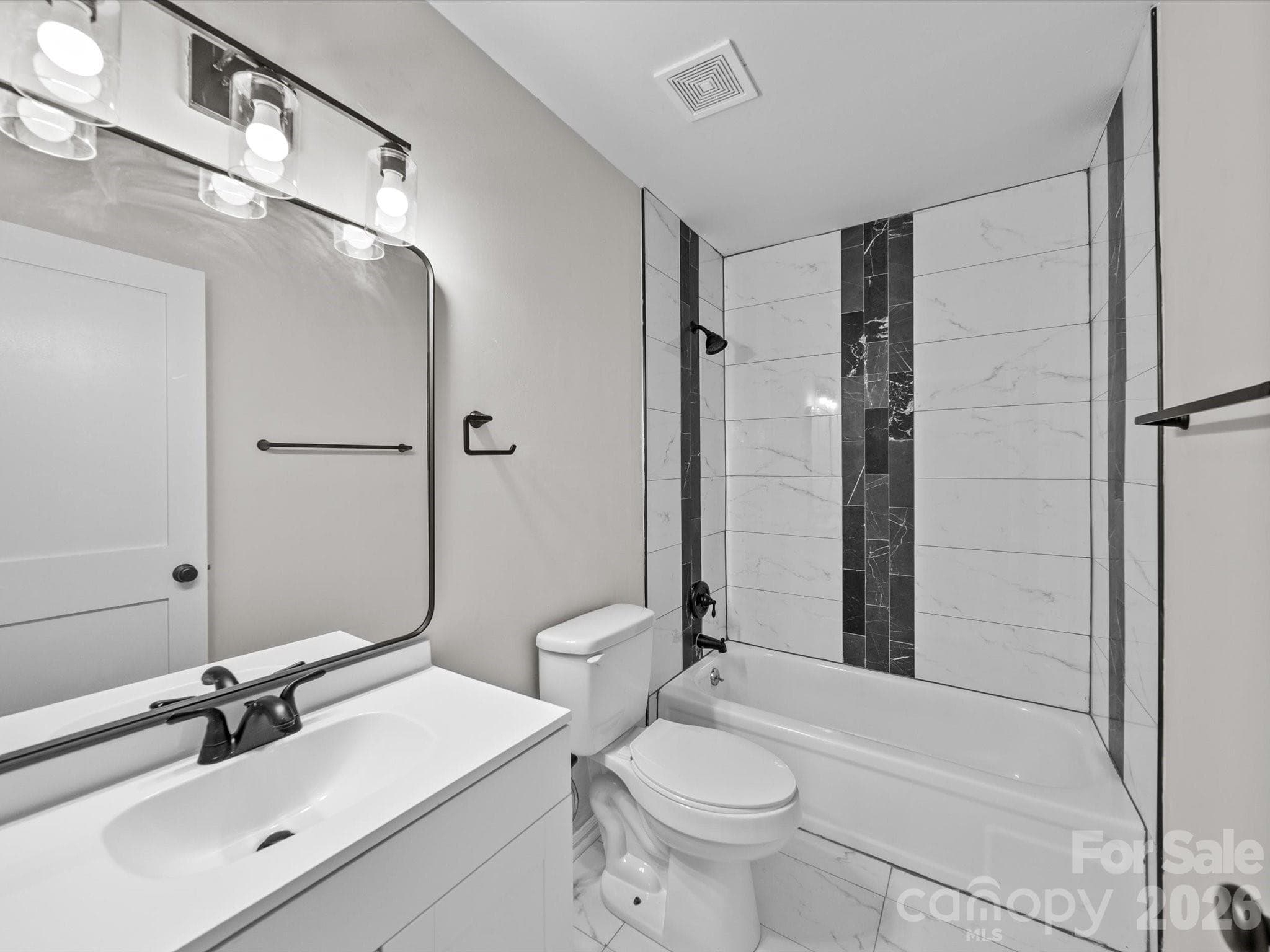 Condominium at 11222 Carmel Chace Drive, Charlotte, photo 24 of 30