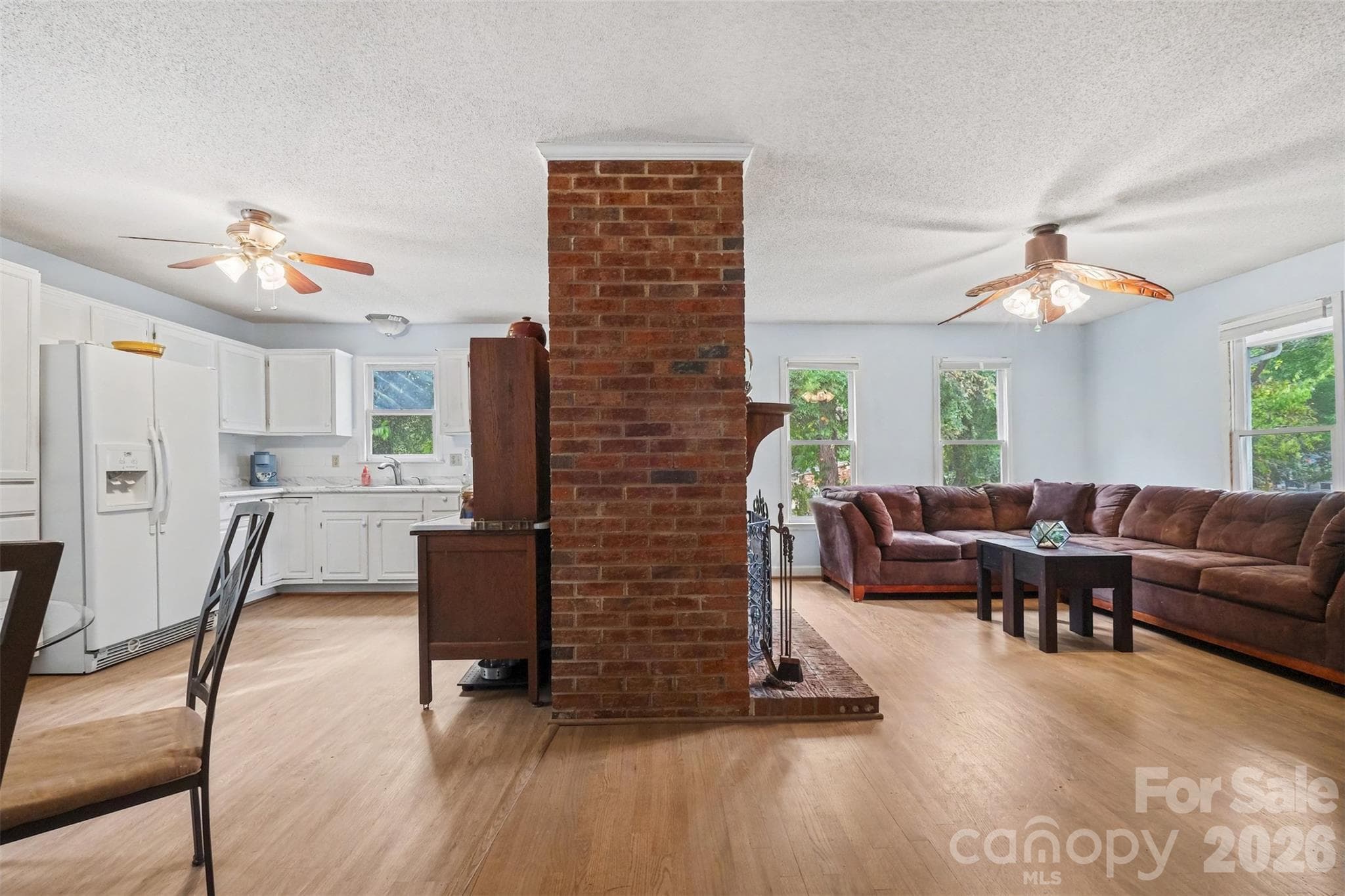 Single Family Residence at 1617 Lawing Road, Charlotte, photo 6 of 35