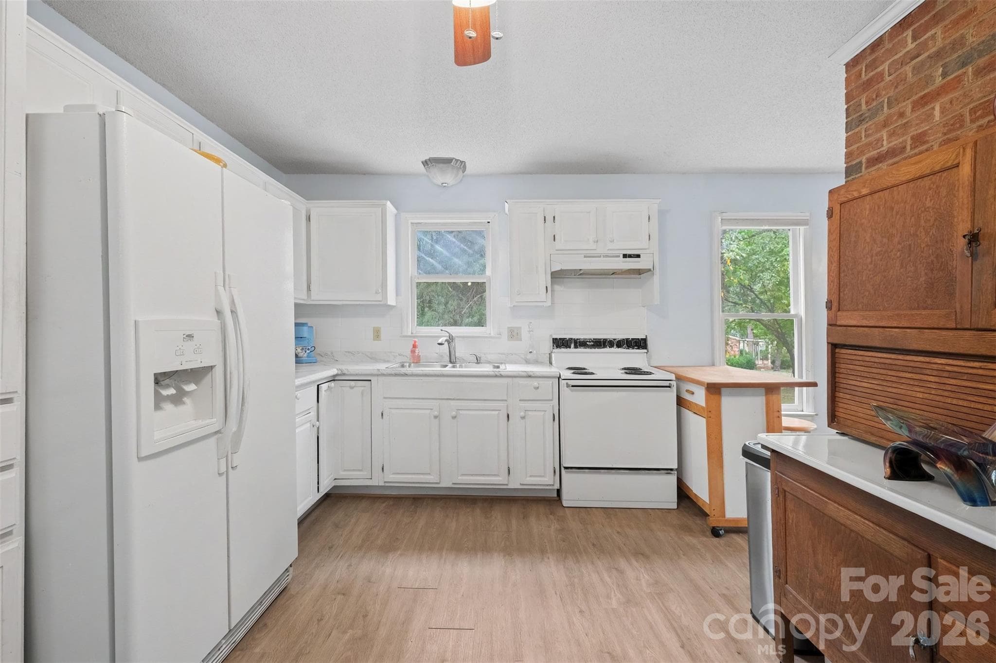 Single Family Residence at 1617 Lawing Road, Charlotte, photo 12 of 35