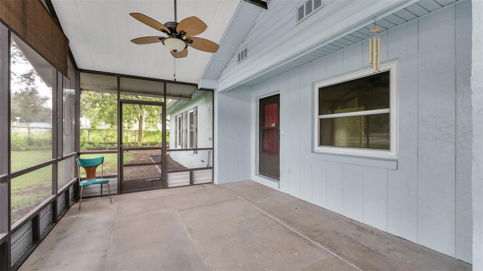 Single Family Residence at 6000 CREWS LAKE RD, LAKELAND, photo 3 of 31
