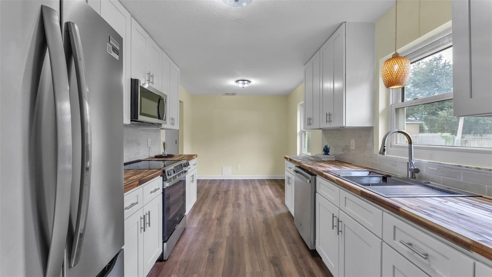 Single Family Residence at 6000 CREWS LAKE RD, LAKELAND, photo 11 of 31