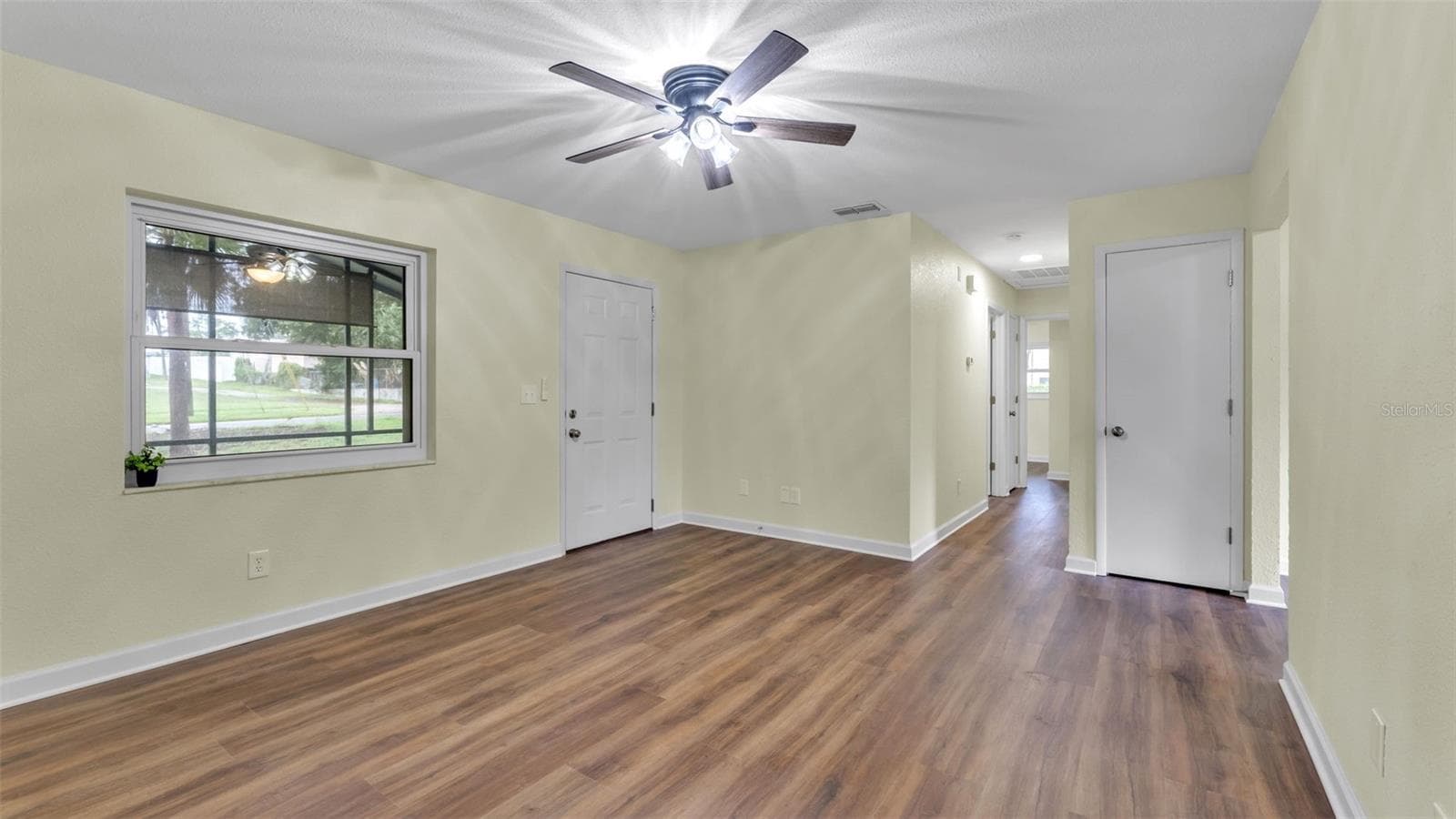 Single Family Residence at 6000 CREWS LAKE RD, LAKELAND, photo 14 of 31