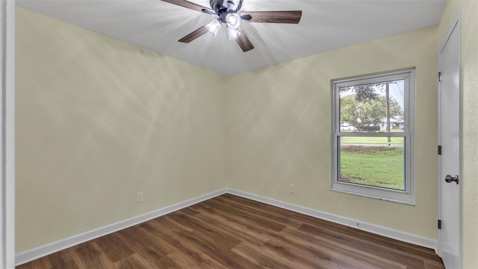 Single Family Residence at 6000 CREWS LAKE RD, LAKELAND, photo 16 of 31