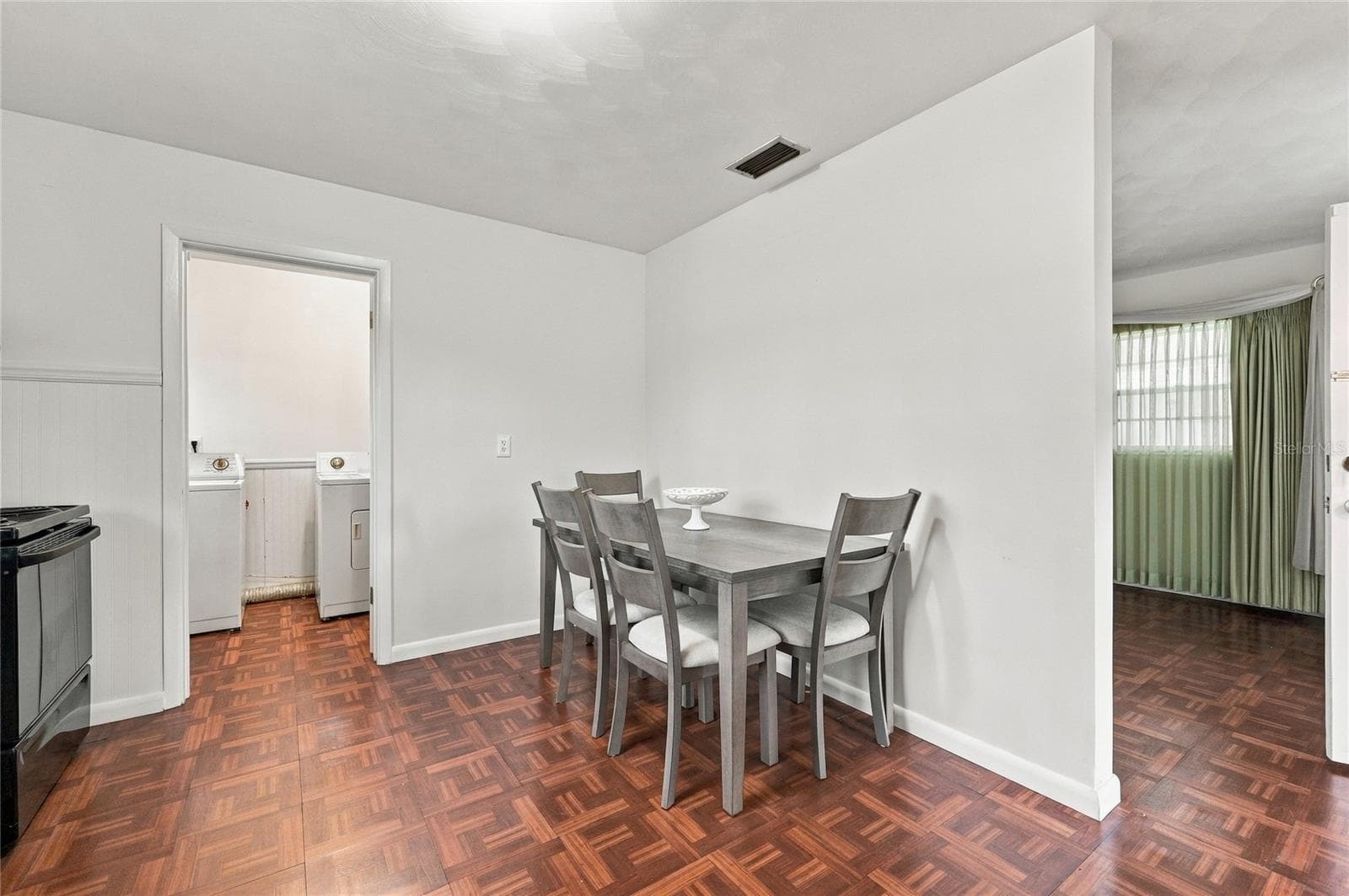 Dining area - 420 AVENUE U NE, WINTER HAVEN