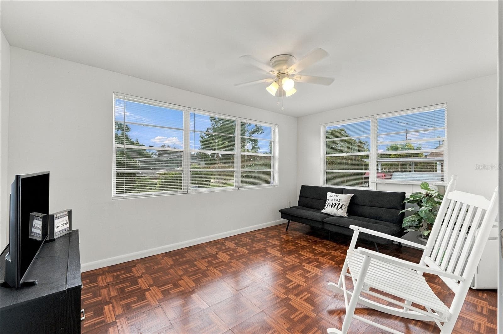 Florida room - 420 AVENUE U NE, WINTER HAVEN
