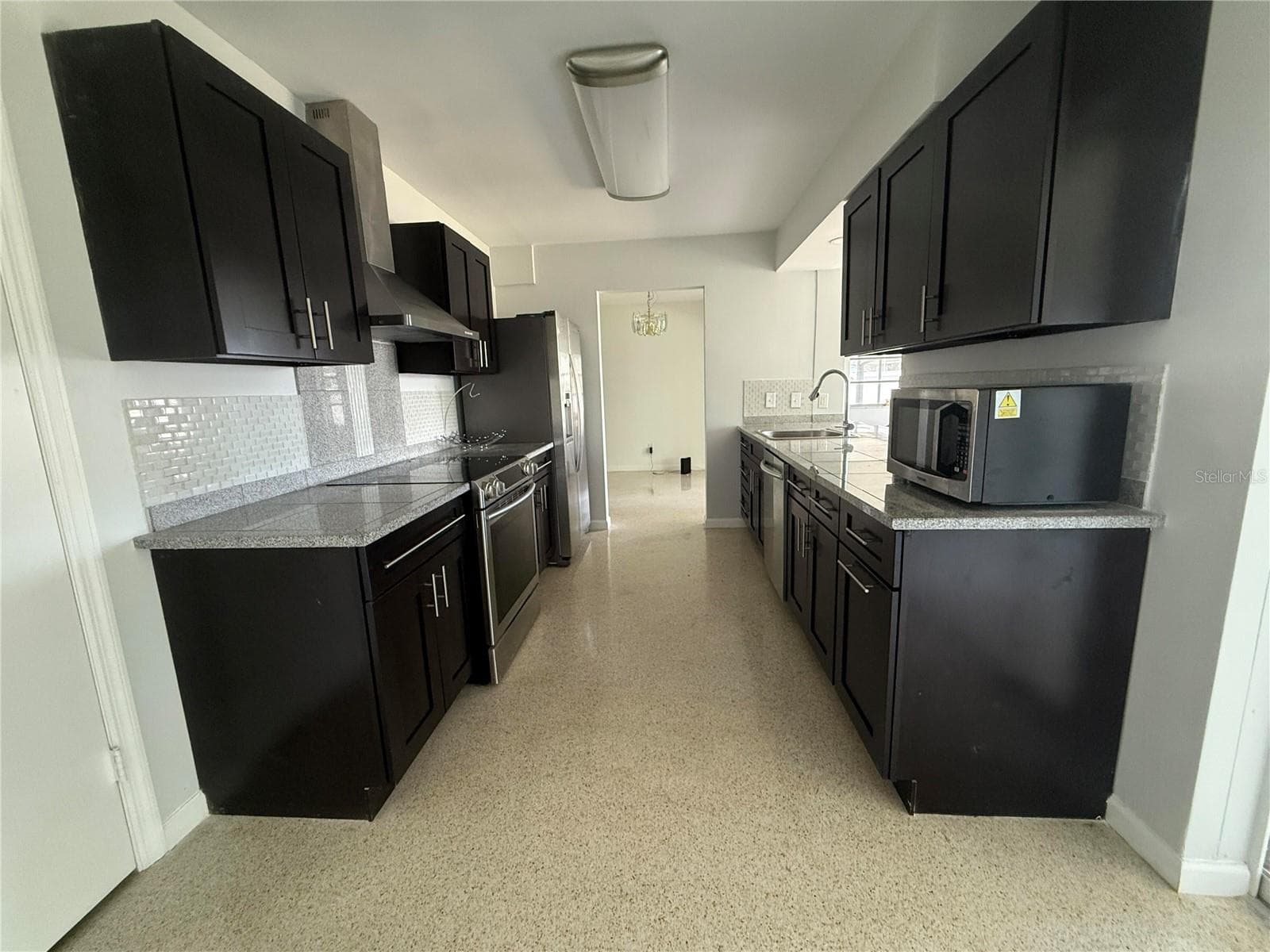 Single Family Residence at 1750 GREAT BRIKHILL RD, CLEARWATER, photo 4 of 16