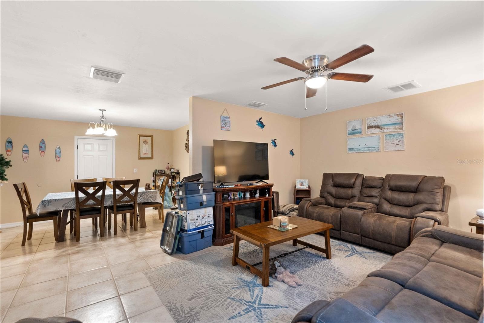 Single Family Residence at 7735 HAWTHORN DR, PORT RICHEY, photo 2 of 19