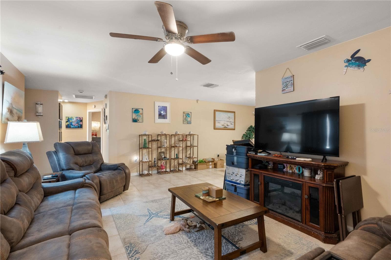 Single Family Residence at 7735 HAWTHORN DR, PORT RICHEY, photo 3 of 19