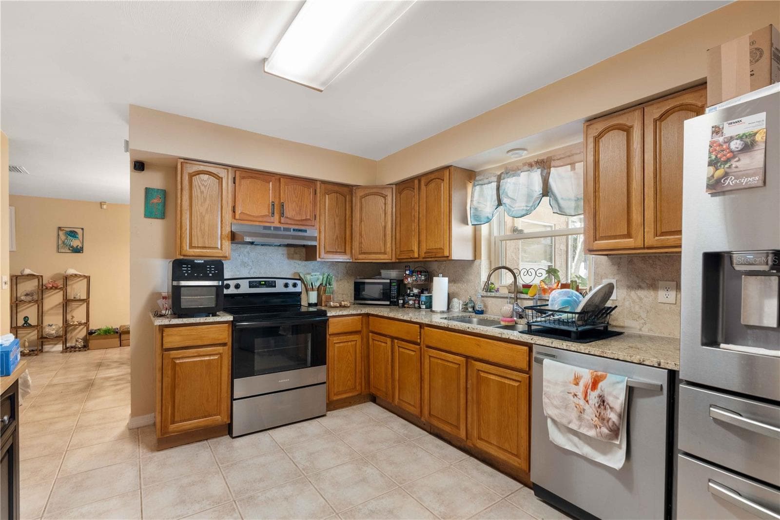 Single Family Residence at 7735 HAWTHORN DR, PORT RICHEY, photo 4 of 19
