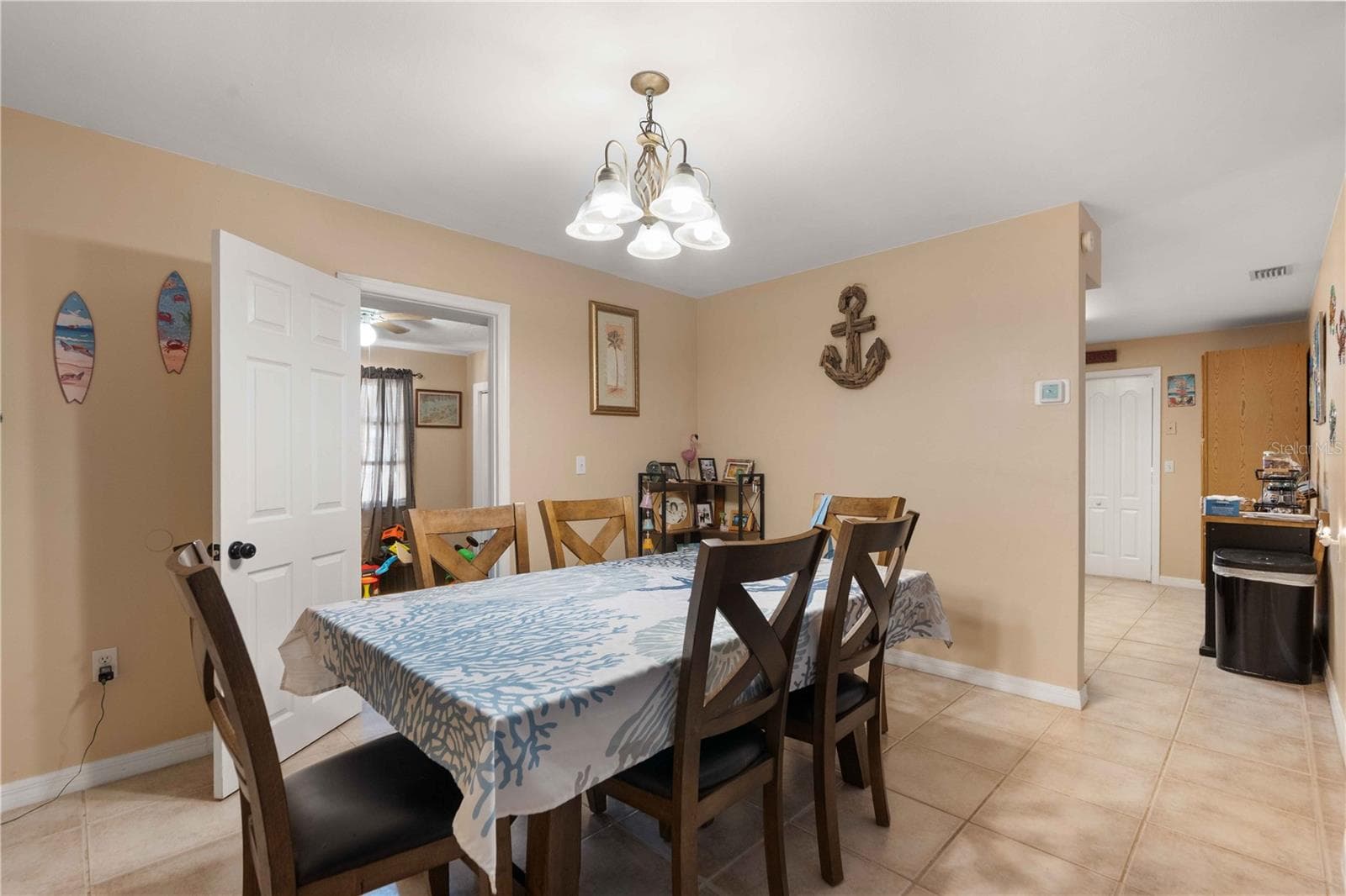 Single Family Residence at 7735 HAWTHORN DR, PORT RICHEY, photo 6 of 19