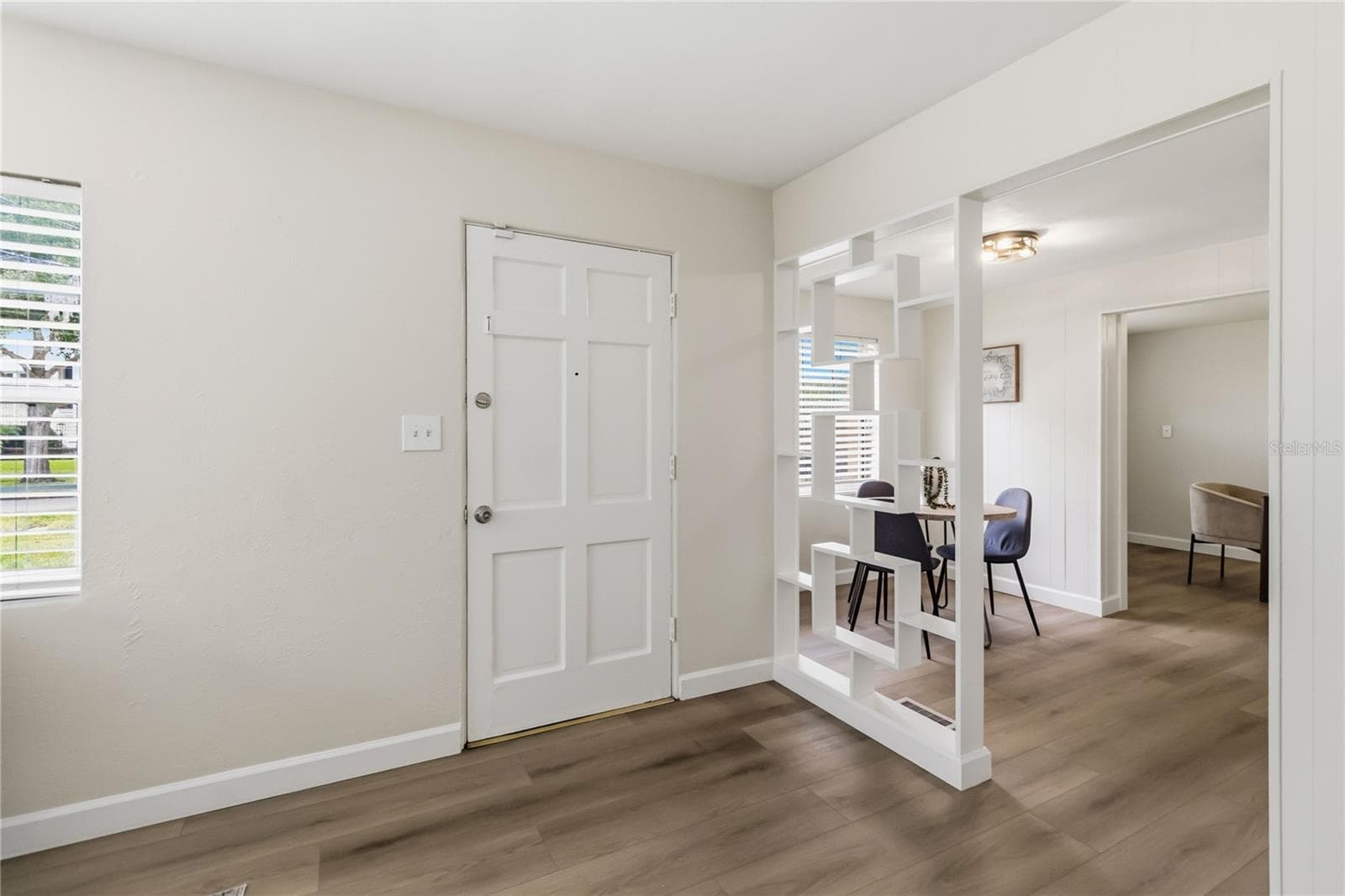 Interior Front Door - 7040 LAKE DR, ORLANDO
