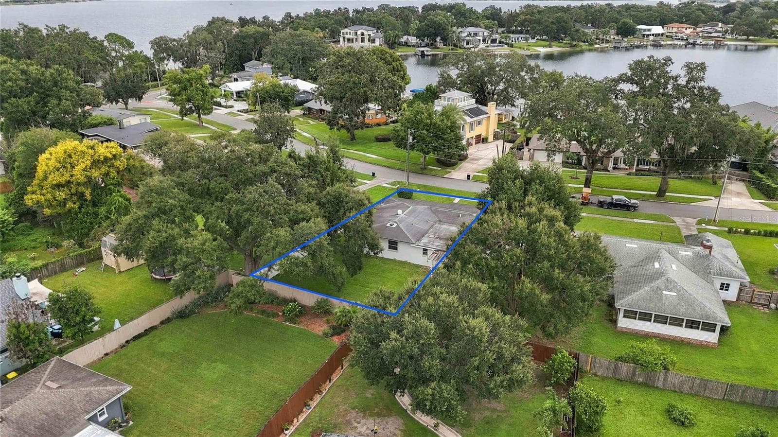 Nice Size lot...Easily Maintained - 7040 LAKE DR, ORLANDO