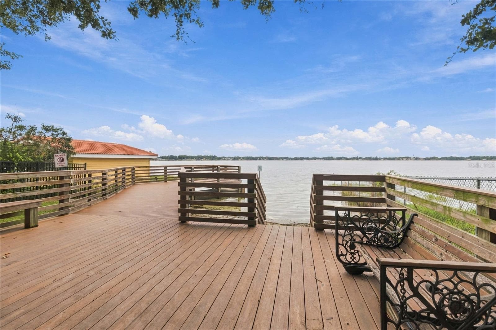 Lovely sitting area on Dock in Private Park for Community only Overlooking Lake Conway - 7040 LAKE DR, ORLANDO