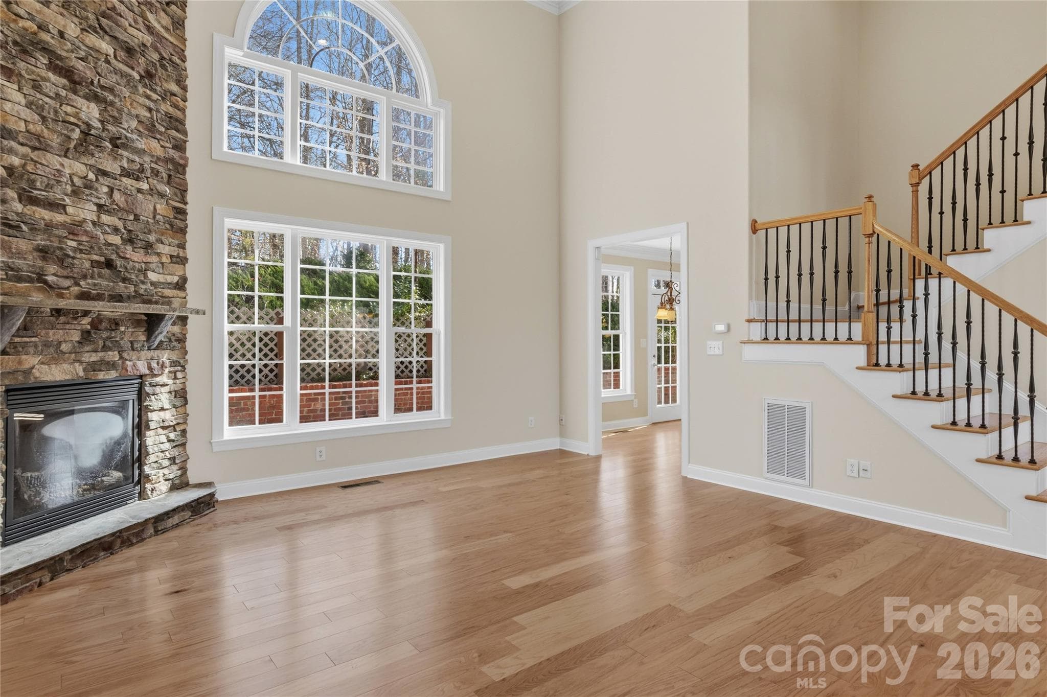 Single Family Residence at 1391 Somerset Cove Drive, Winston Salem, photo 10 of 42