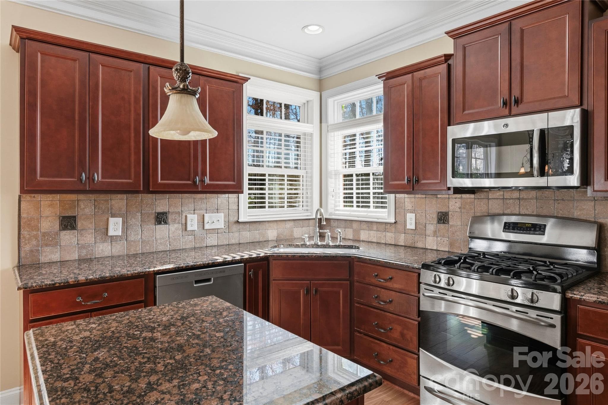 Single Family Residence at 1391 Somerset Cove Drive, Winston Salem, photo 13 of 42
