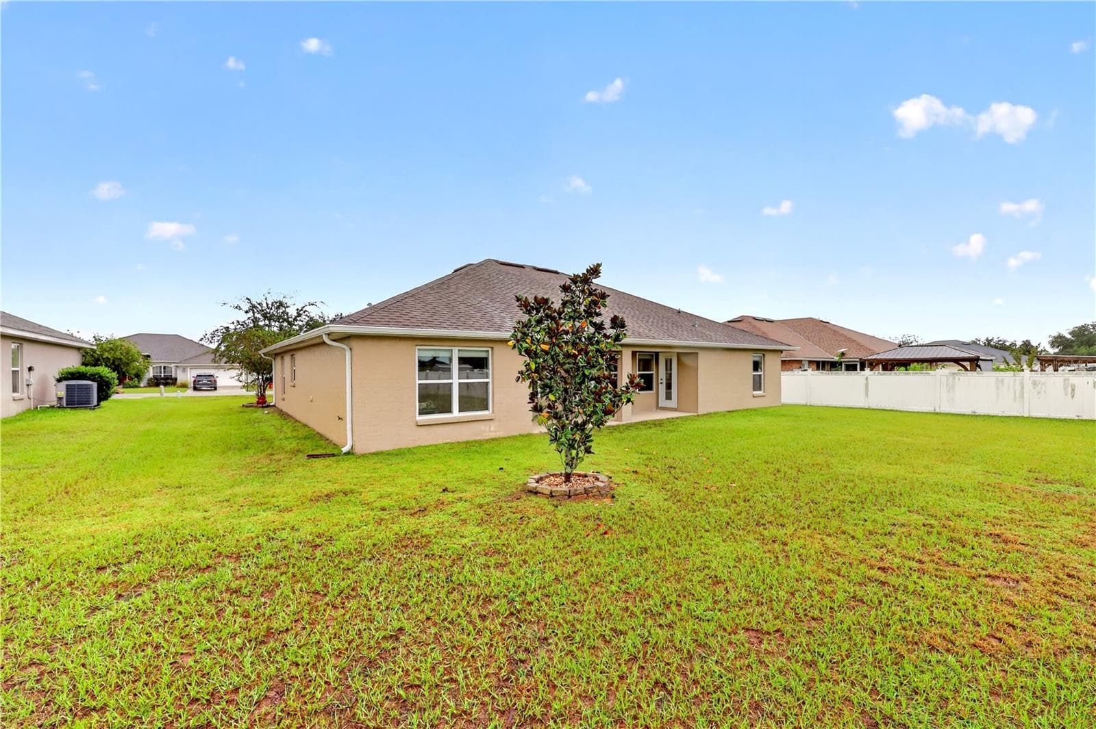Single Family Residence at 9798 SW 56TH CIR, OCALA, photo 5 of 53
