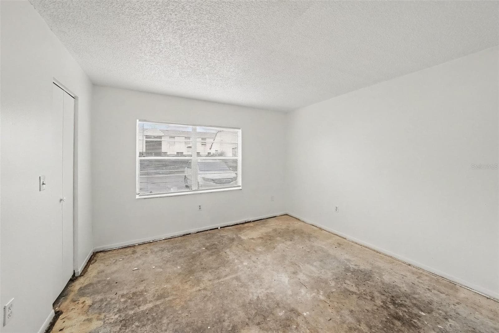 Condominium at 305 E WELLINGTON CT #64, TAMPA, photo 9 of 15