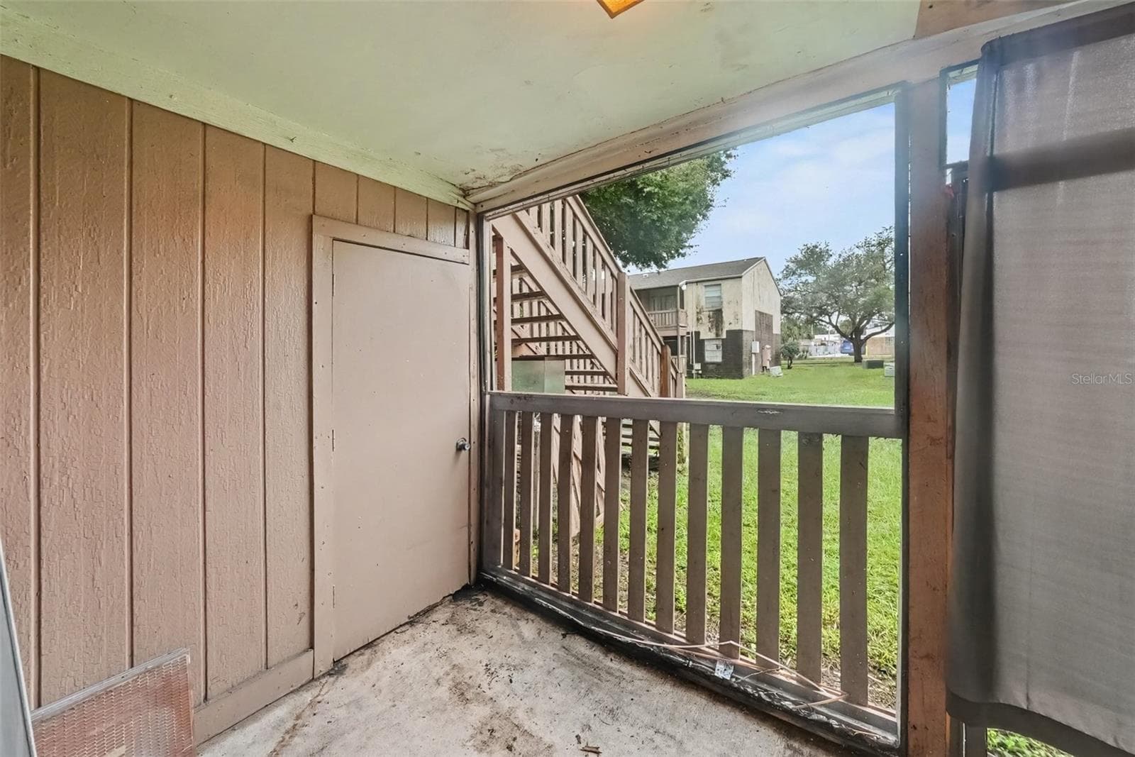 Condominium at 305 E WELLINGTON CT #64, TAMPA, photo 10 of 15