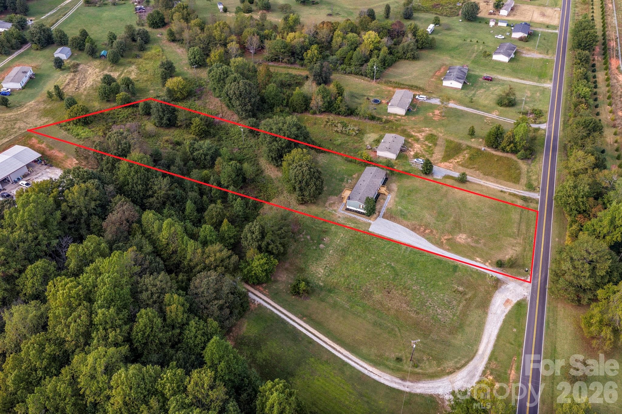Property lines are approximate and for illustrative purposes only. - 2909 Wood Road, Mooresboro