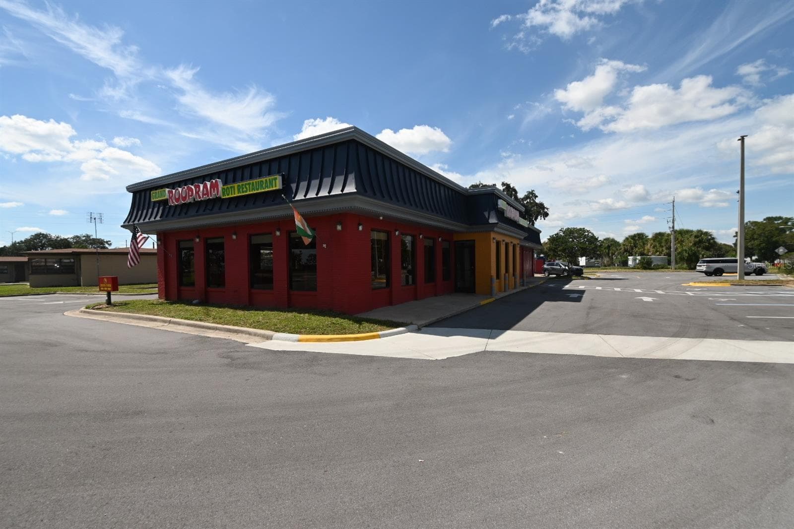 Restaurant at 3200 PARKWAY CENTER CT, ORLANDO, photo 73 of 81