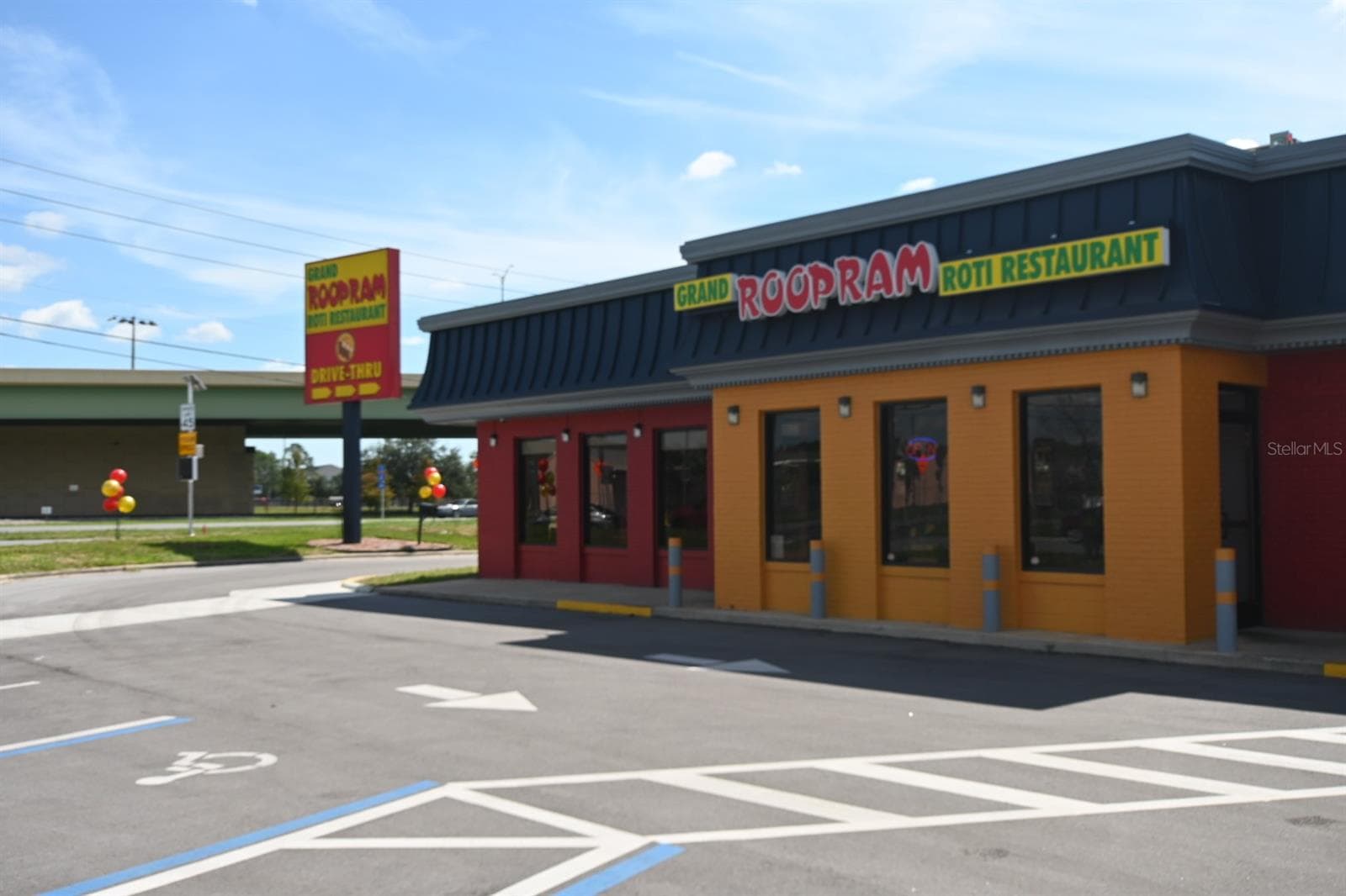 Restaurant at 3200 PARKWAY CENTER CT, ORLANDO, photo 78 of 81