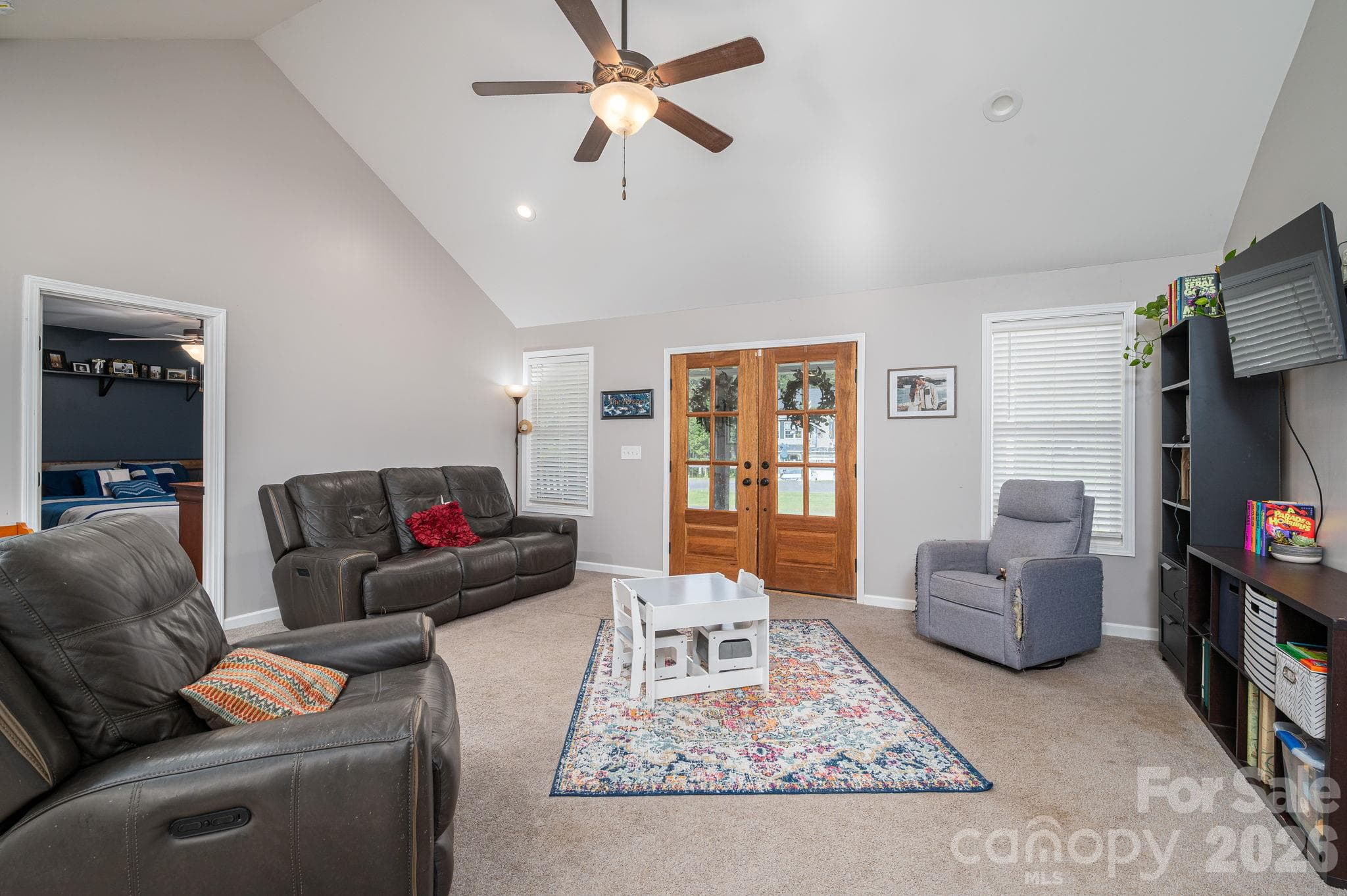 Single Family Residence at 203 Dayton Road, Dallas, photo 17 of 32