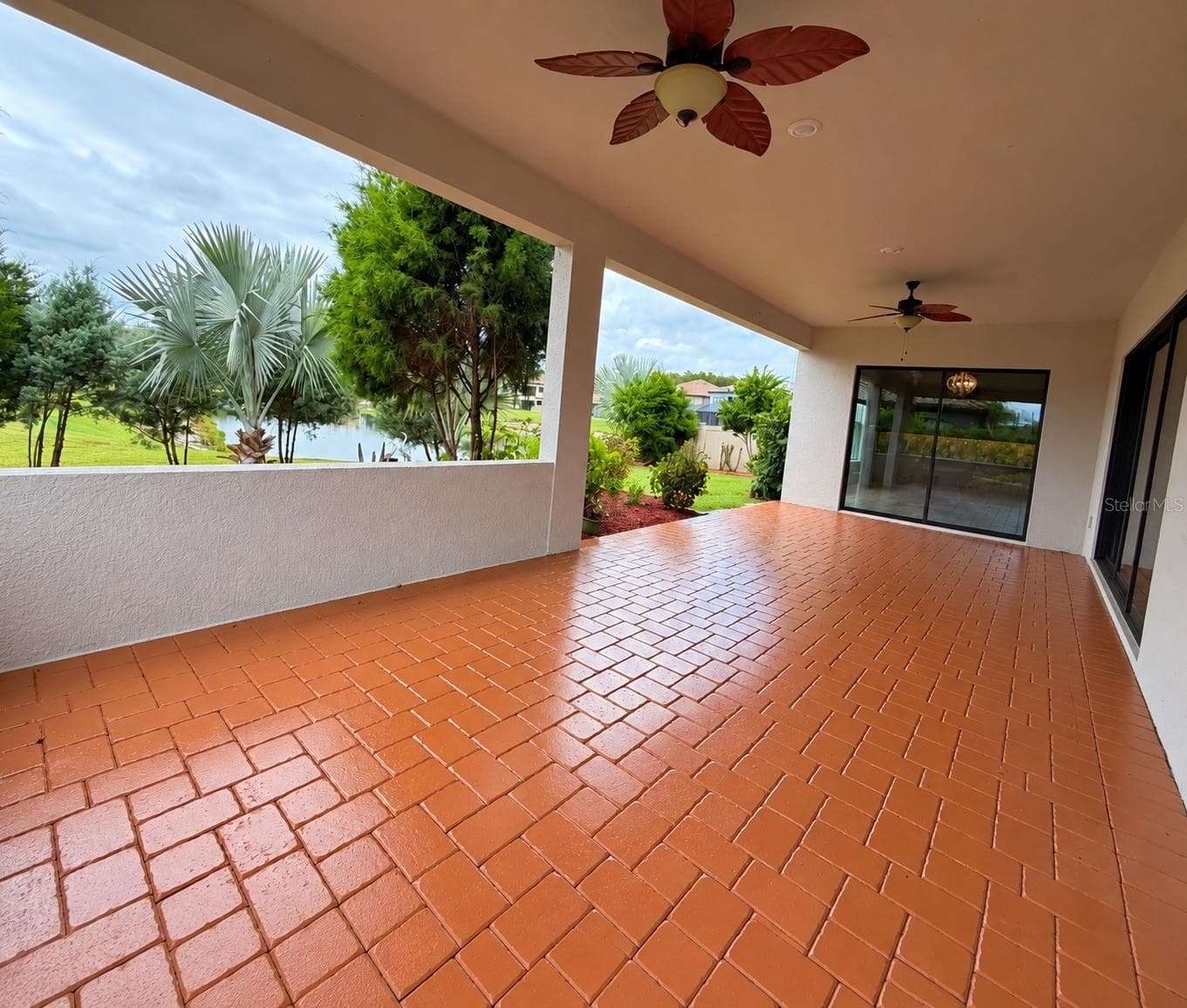 Lanai - 29527 PICANA LN, WESLEY CHAPEL