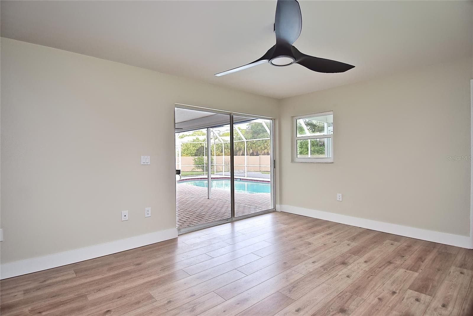 Single Family Residence at 102 WINDWARD DR, OSPREY, photo 18 of 54