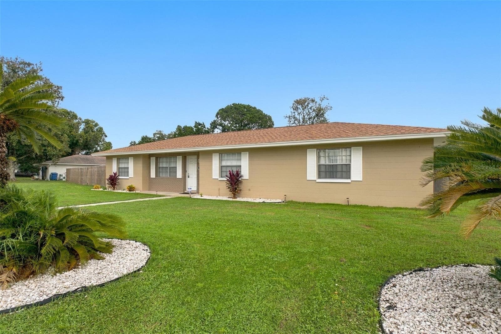 9526 BAYSIDE CT