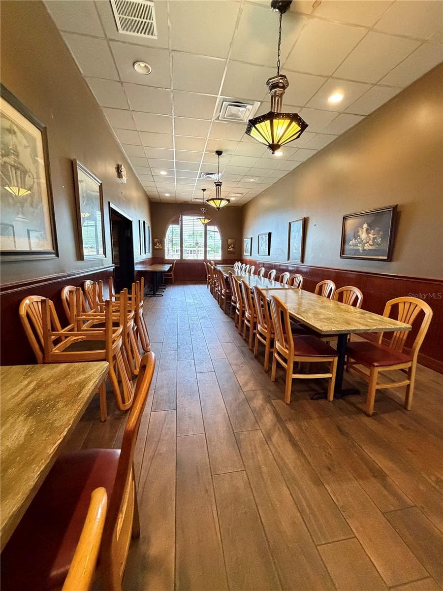 Private banquet room - 3883 TAMIAMI TRL, PORT CHARLOTTE