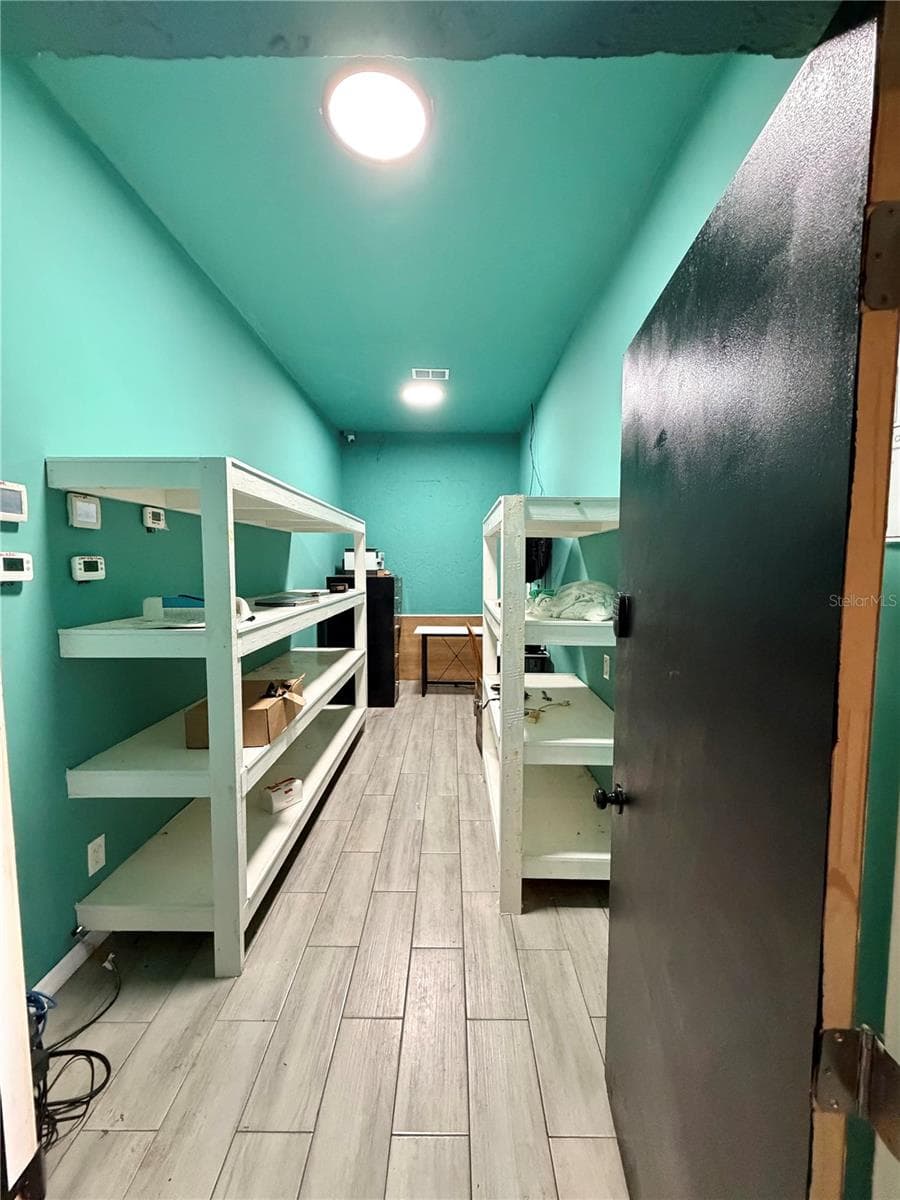 Lockable storage room and office 2 - 3883 TAMIAMI TRL, PORT CHARLOTTE