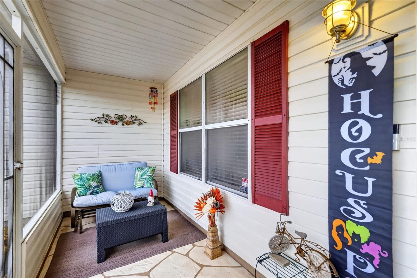 Screened Front Porch - 2795 PRIVADA DR, THE VILLAGES