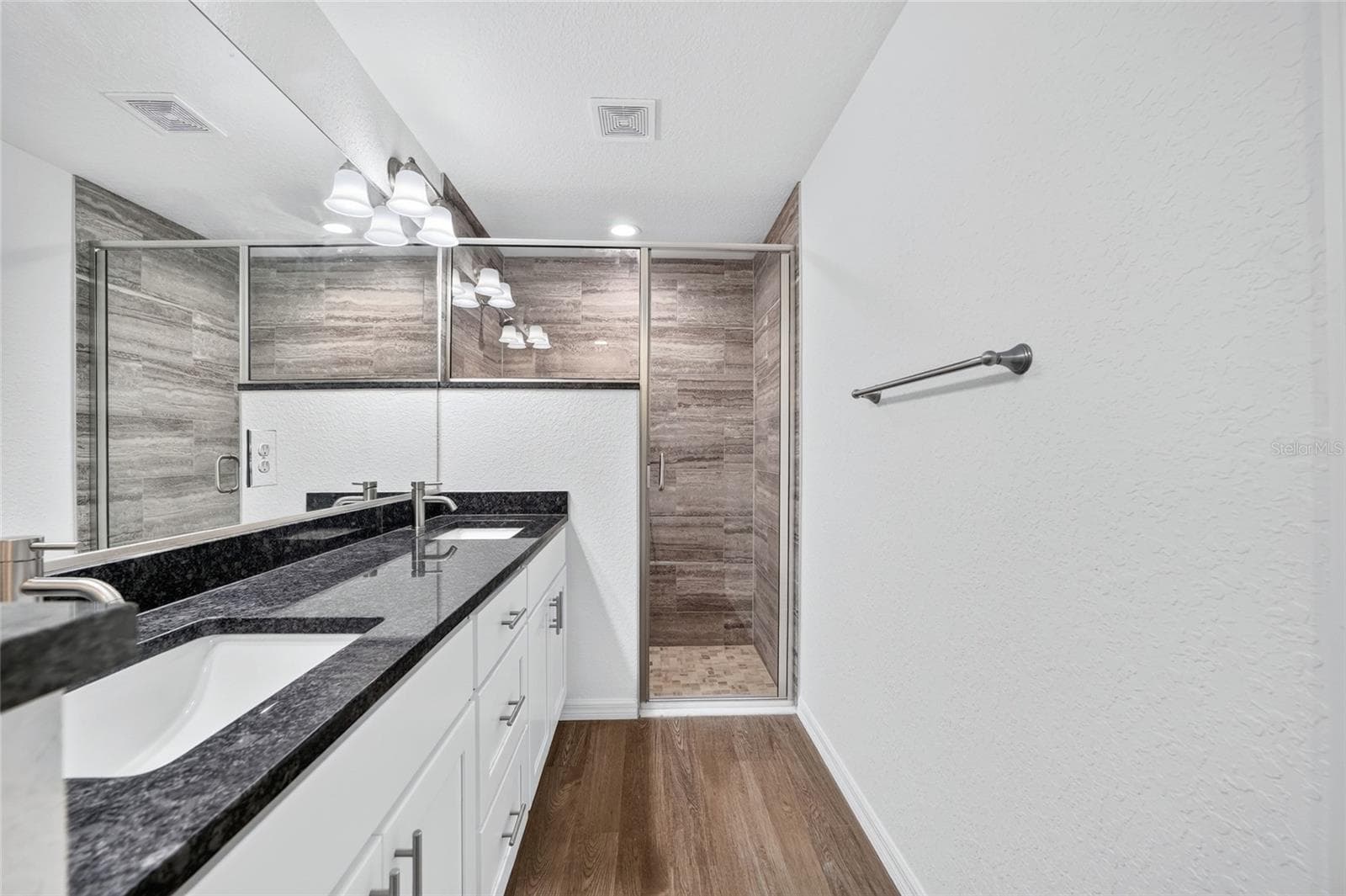 PRIMARY ENSUITE HS IT ALL - 3 FISHER WAY PL, OCKLAWAHA