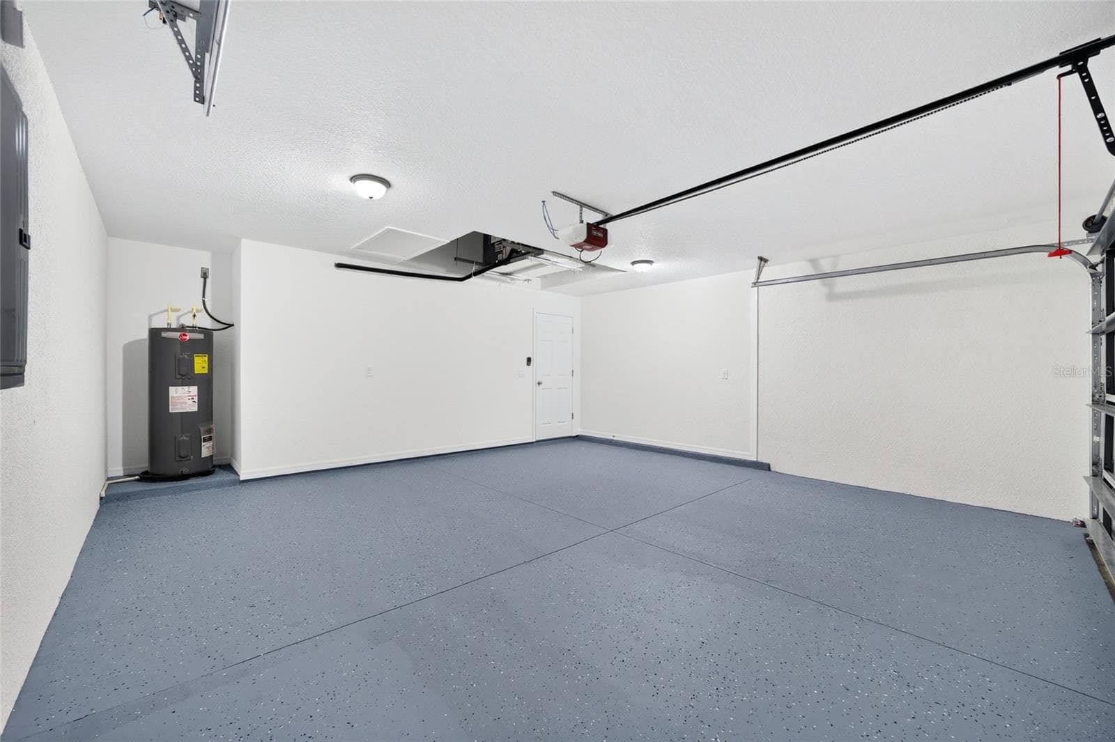 GARAGE - 3 FISHER WAY PL, OCKLAWAHA