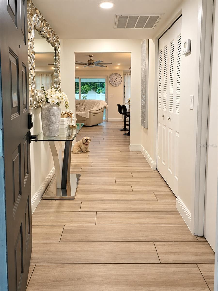 Single Family Residence at 510 PROCLAMATION DR, TAMPA, photo 6 of 20
