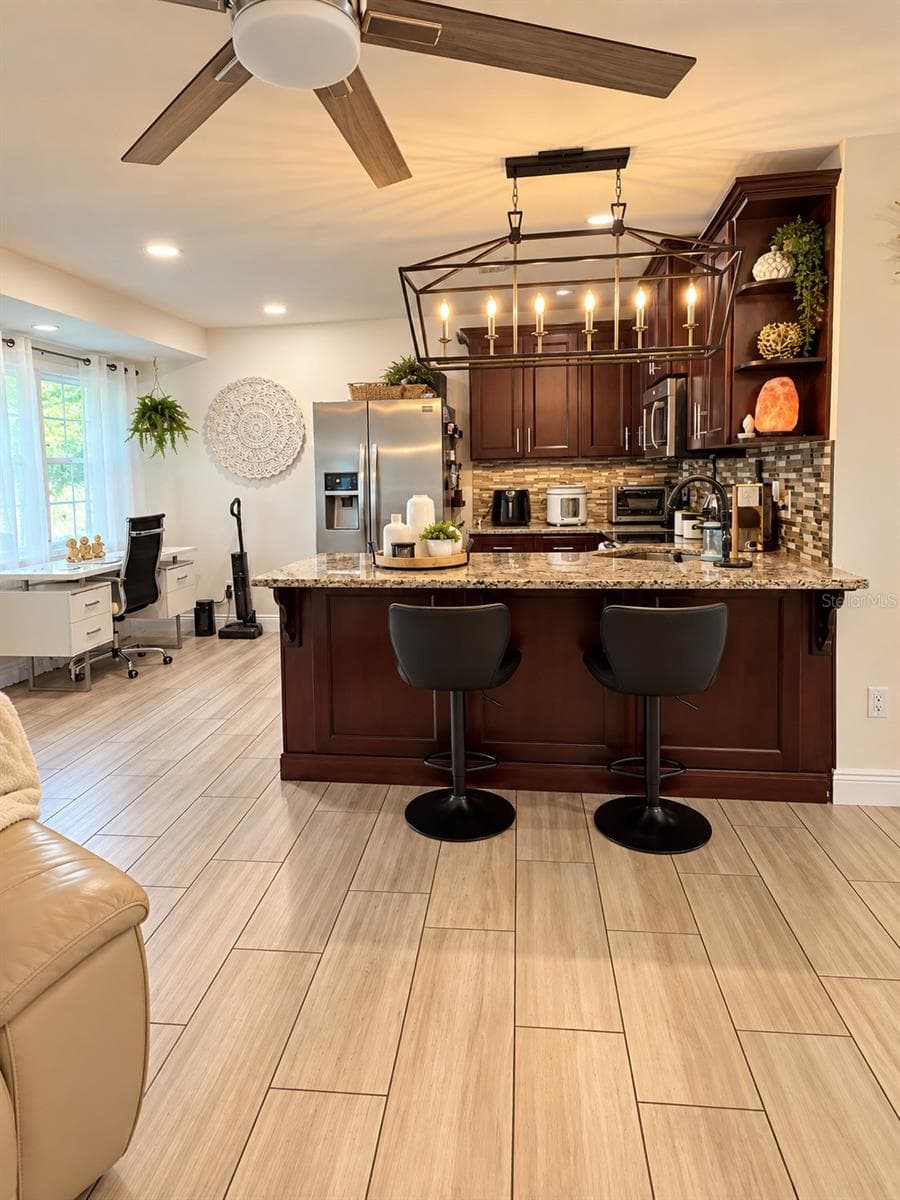 Single Family Residence at 510 PROCLAMATION DR, TAMPA, photo 9 of 20