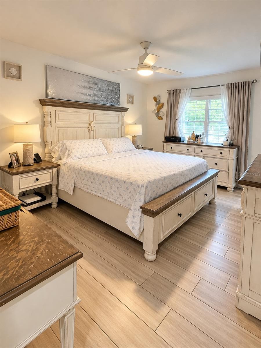 Single Family Residence at 510 PROCLAMATION DR, TAMPA, photo 12 of 20