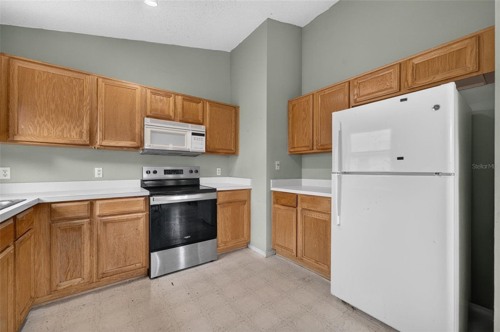 Single Family Residence at 13637 SPRINGTIDE CT, ORLANDO, photo 6 of 17