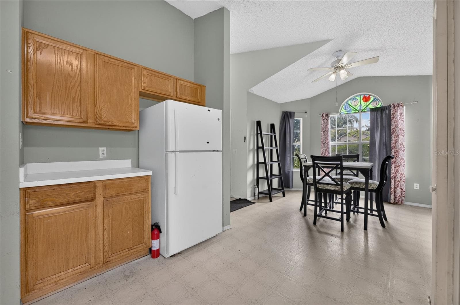 Single Family Residence at 13637 SPRINGTIDE CT, ORLANDO, photo 8 of 17