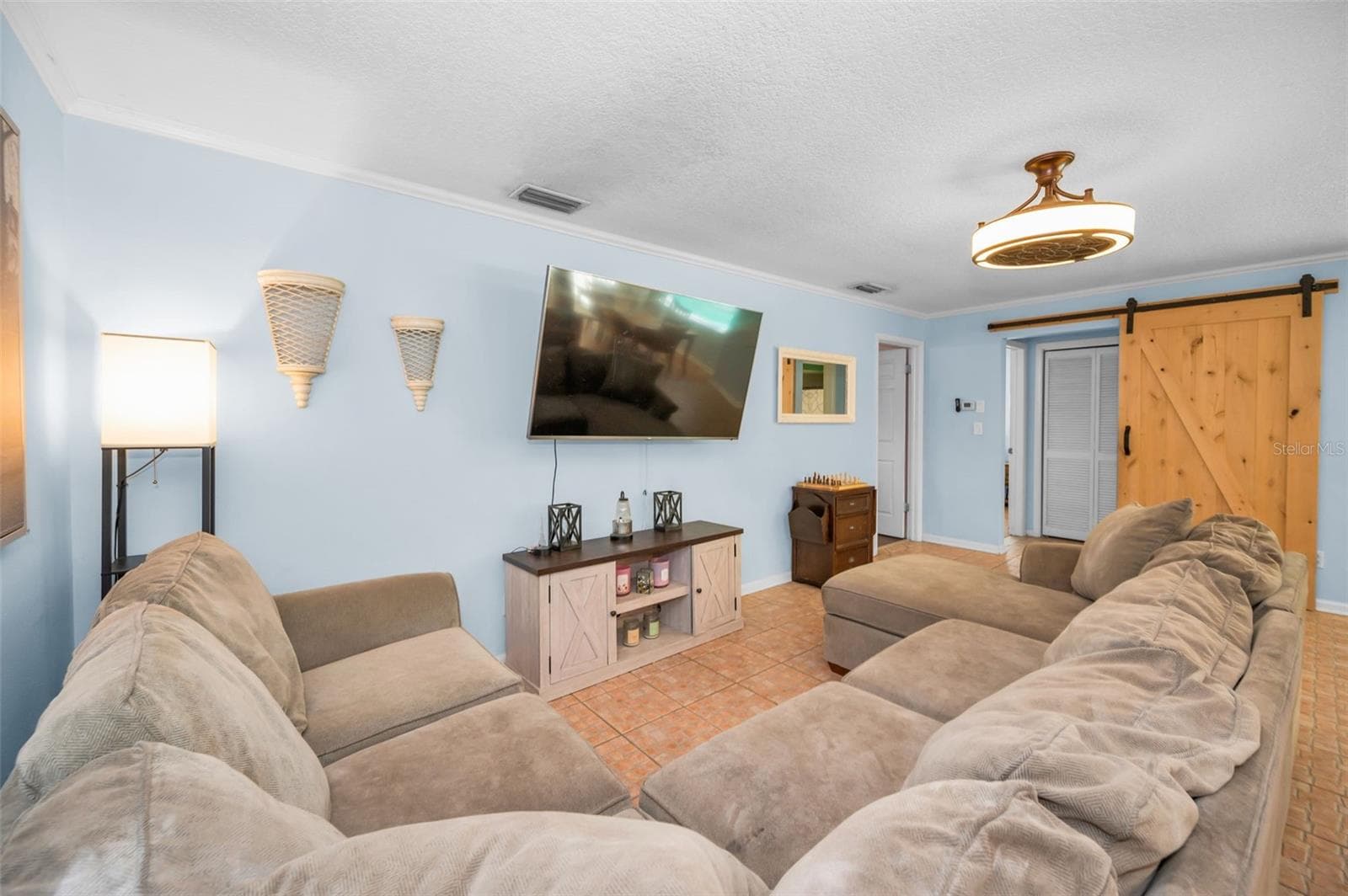 Single Family Residence at 520 SANDY HOOK RD, PALM HARBOR, photo 18 of 78