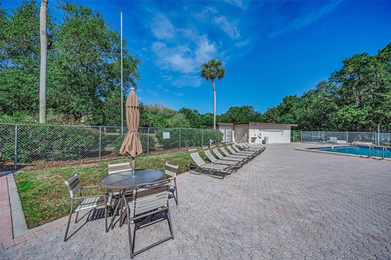 Single Family Residence at 520 SANDY HOOK RD, PALM HARBOR, photo 50 of 78