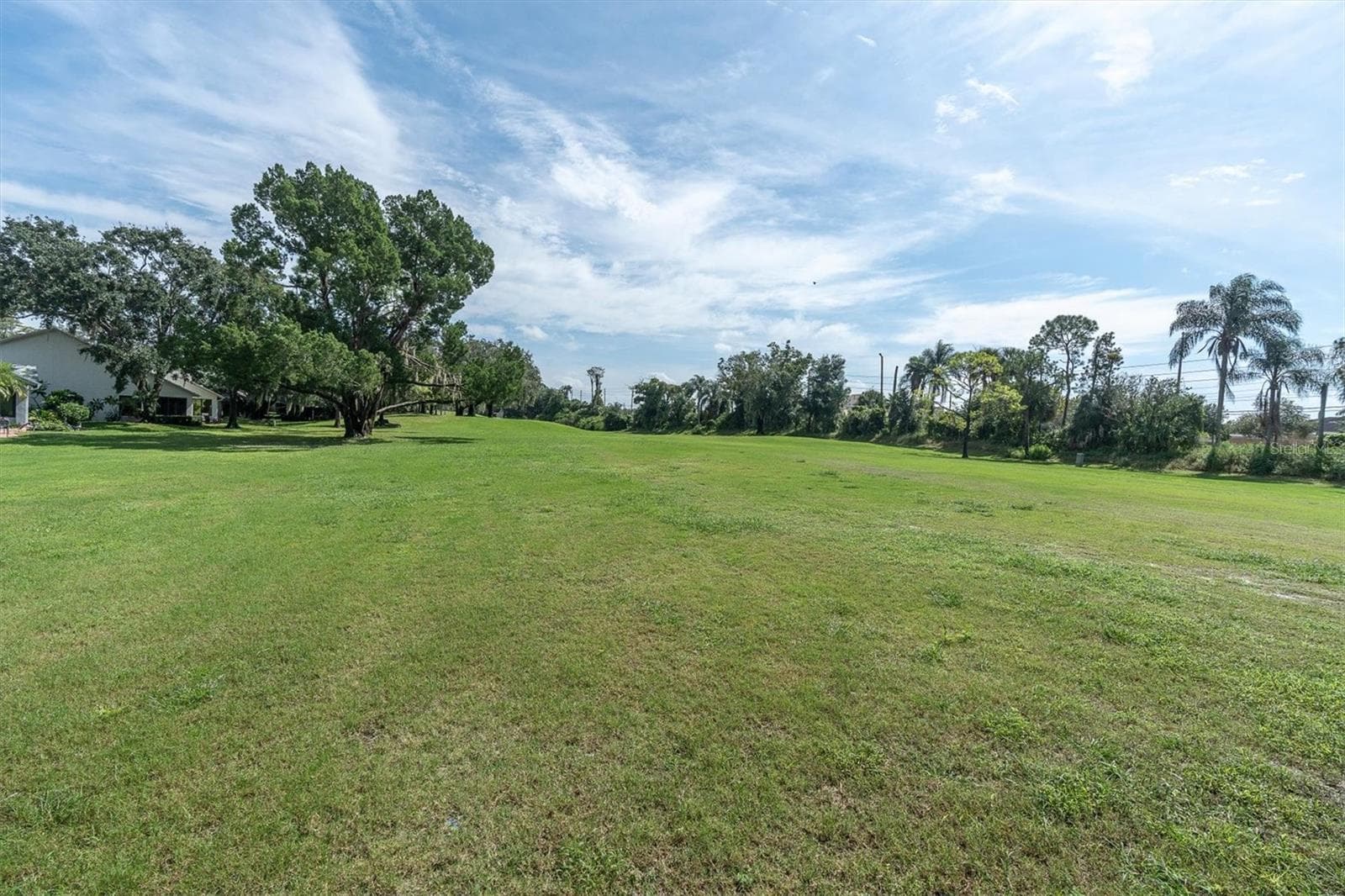 your backyard - 9126 BASSETT LN, NEW PORT RICHEY