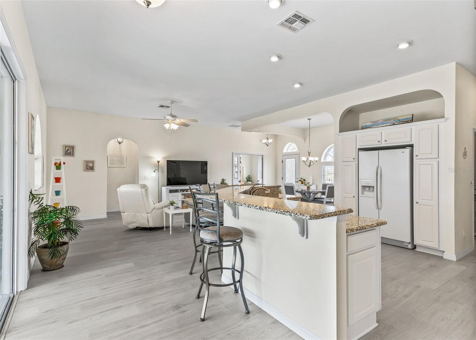 smooth ceilings - 12223 SE 175TH LOOP, SUMMERFIELD