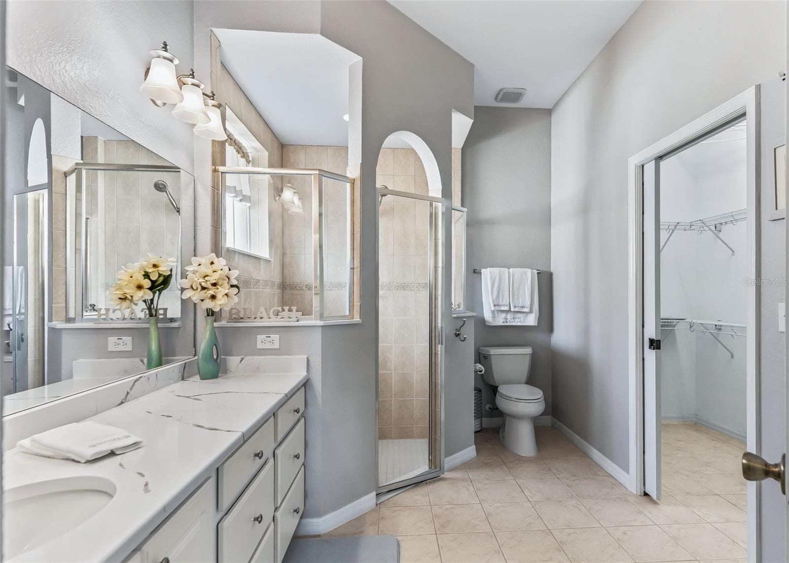 Primary ensuite with two walk in closets. - 12223 SE 175TH LOOP, SUMMERFIELD