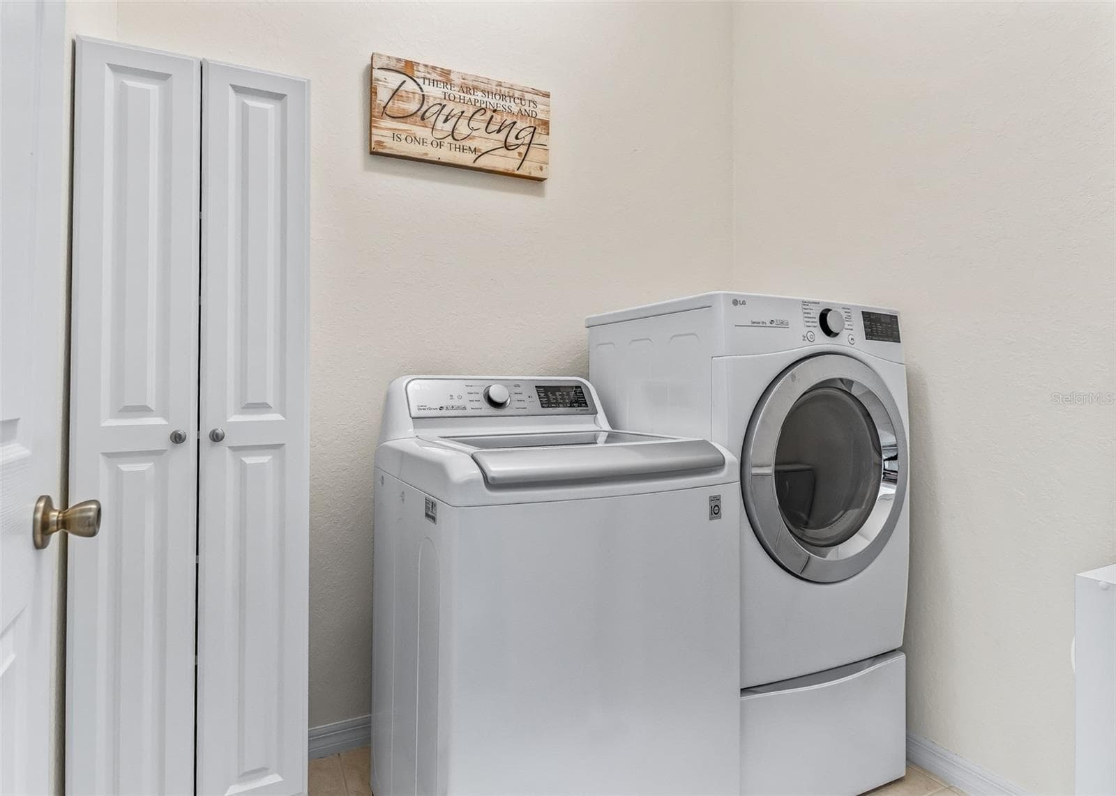 Laundry room - 12223 SE 175TH LOOP, SUMMERFIELD