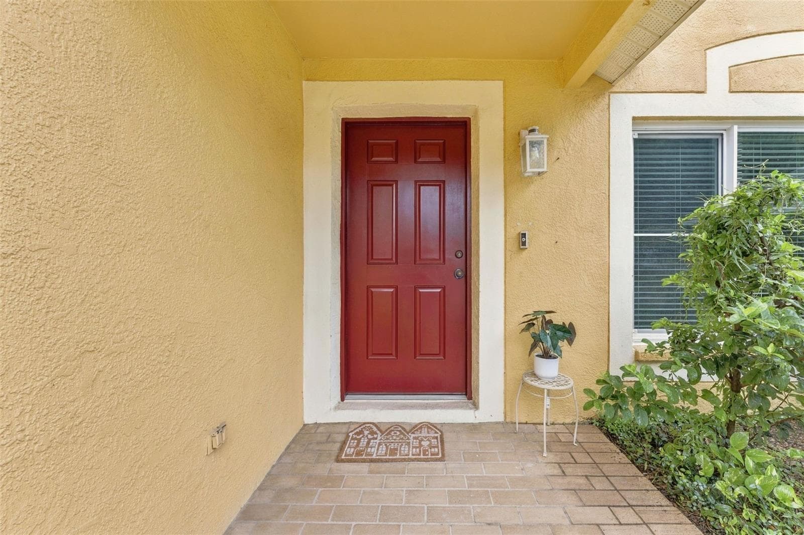 Single Family Residence at 609 CAPE COD CIR, VALRICO, photo 5 of 31
